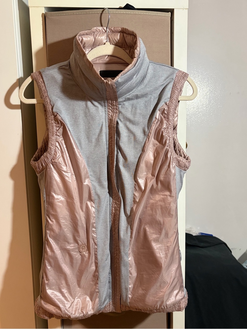 Calvin Klein Women’s Quilted Puffer Down Vest - Dusty Pink - Picture 7 of 8